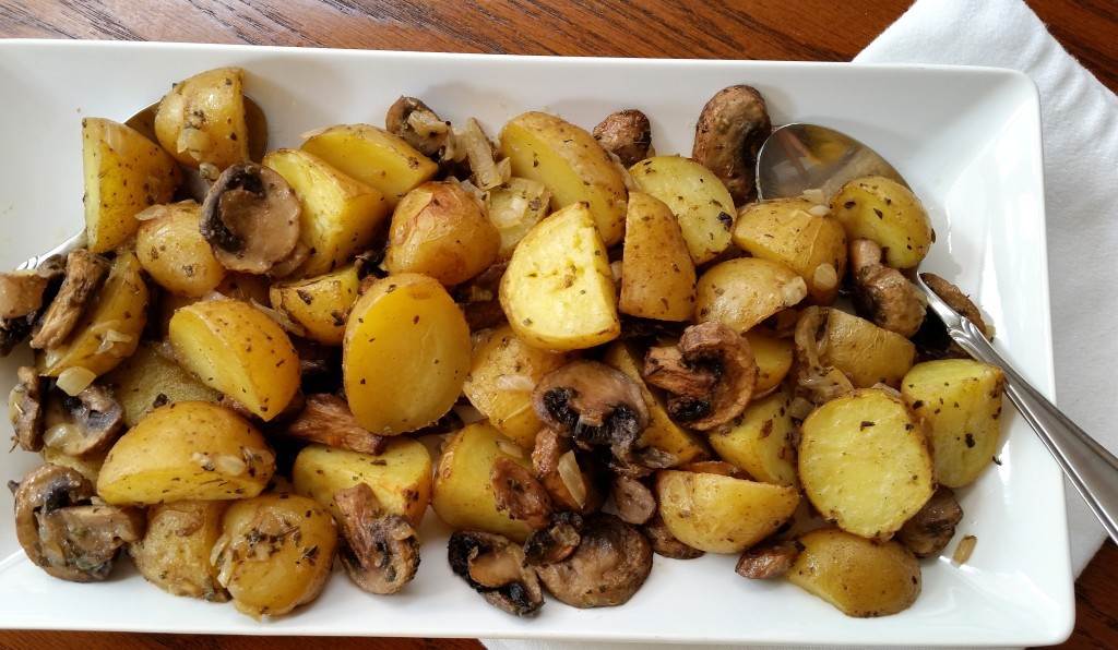 Жареная картошка с грибами пошаговый рецепт