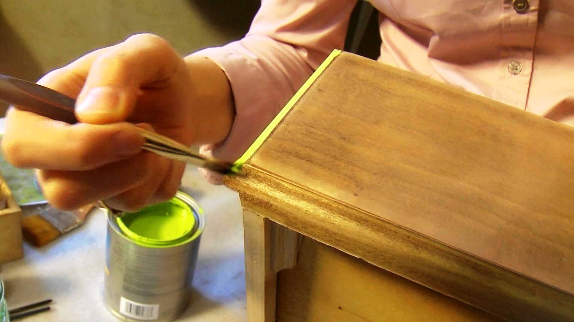 Покраска мебели своими руками: выбор краски, пошаговая инструкция