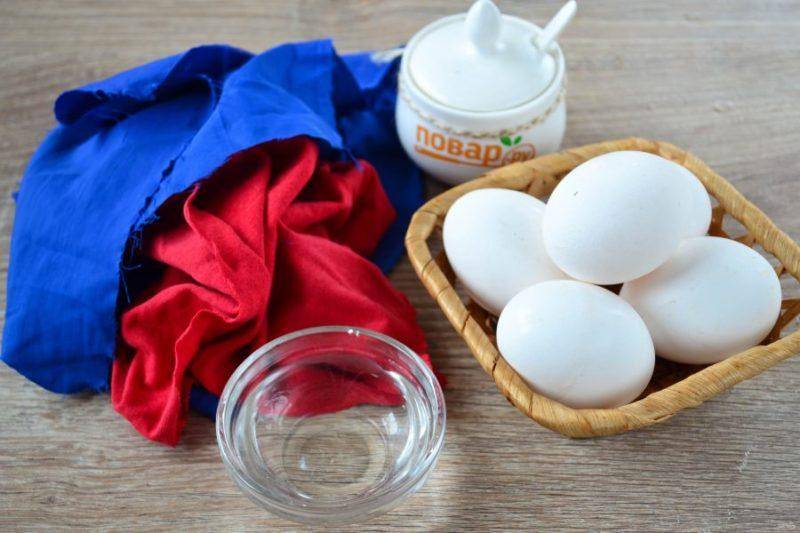 Как красиво покрасить яйца на пасху в домашних условиях?