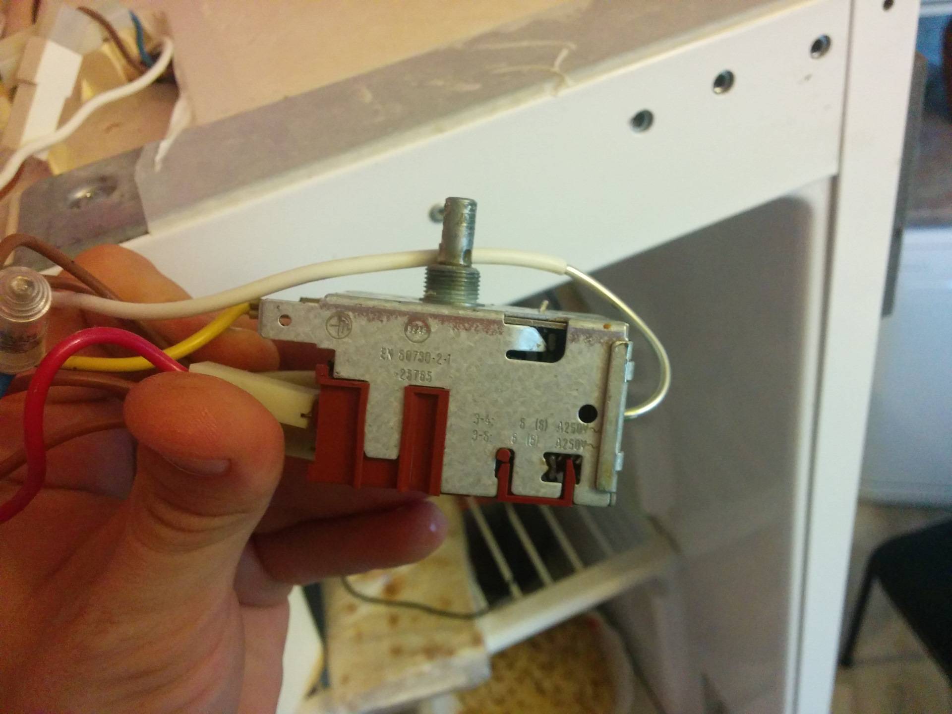 Проверка терморегулятора в холодильнике: где находится, как снять и отремонтировать