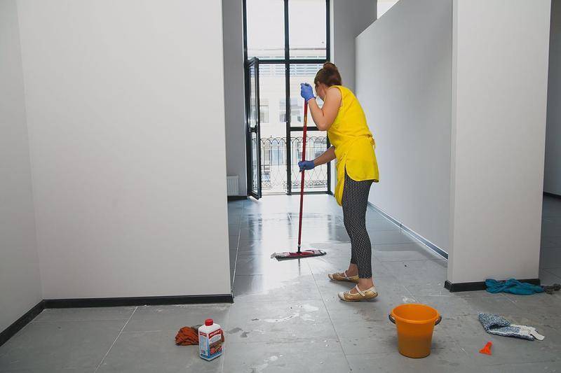 Как отмыть квартиру после ремонта от строительной пыли, как помыть пол, ламинат