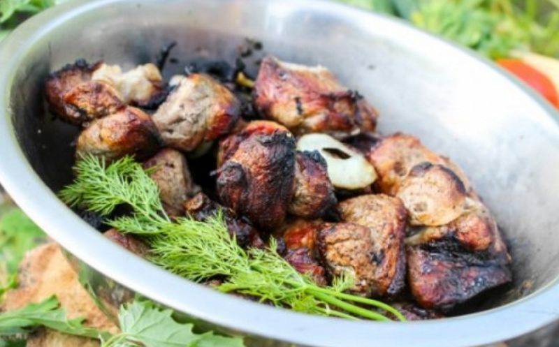 Шашлык из свинины с уксусом – пошаговое приготовление с луком и минералкой