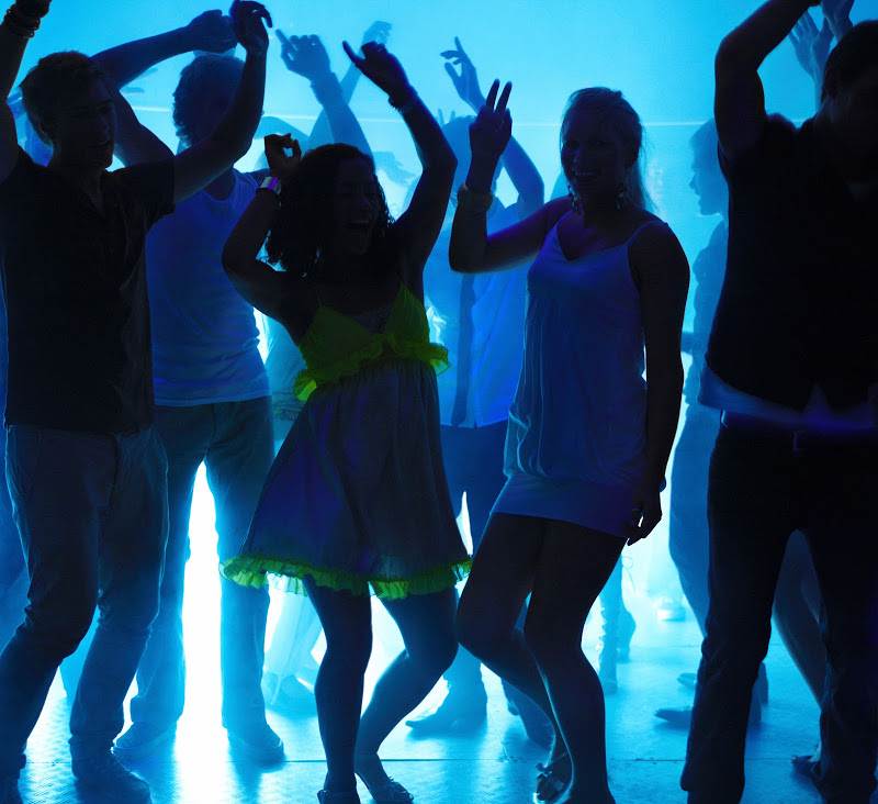 Крутые движения для танца в клубе. как научиться танцевать на дискотеке: советы