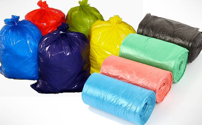 Биоразлагаемые и полиэтиленовые мешки для мусора | в чем выбрасывать мусор?