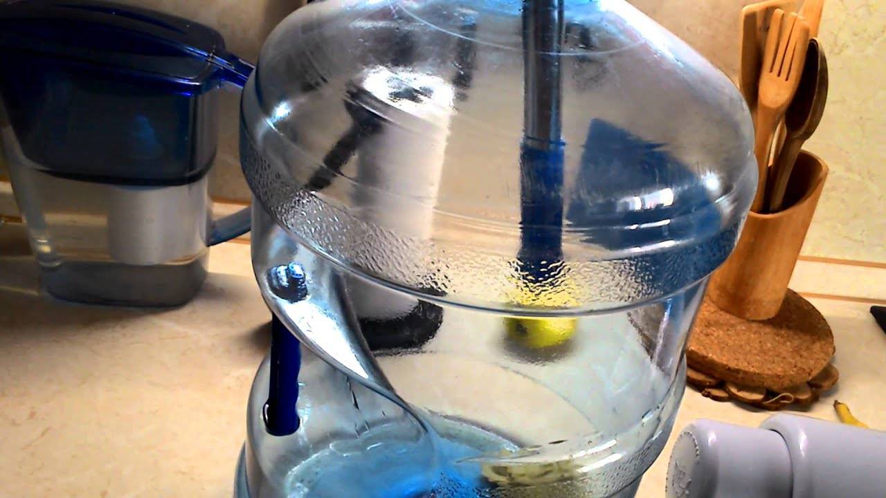 Самые быстрые способы очистить стеклянную бутылку изнутри