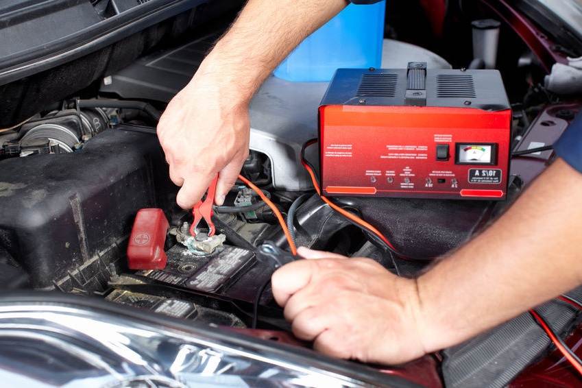 Как правильно зарядить аккумулятор автомобиля: пошаговая инструкция