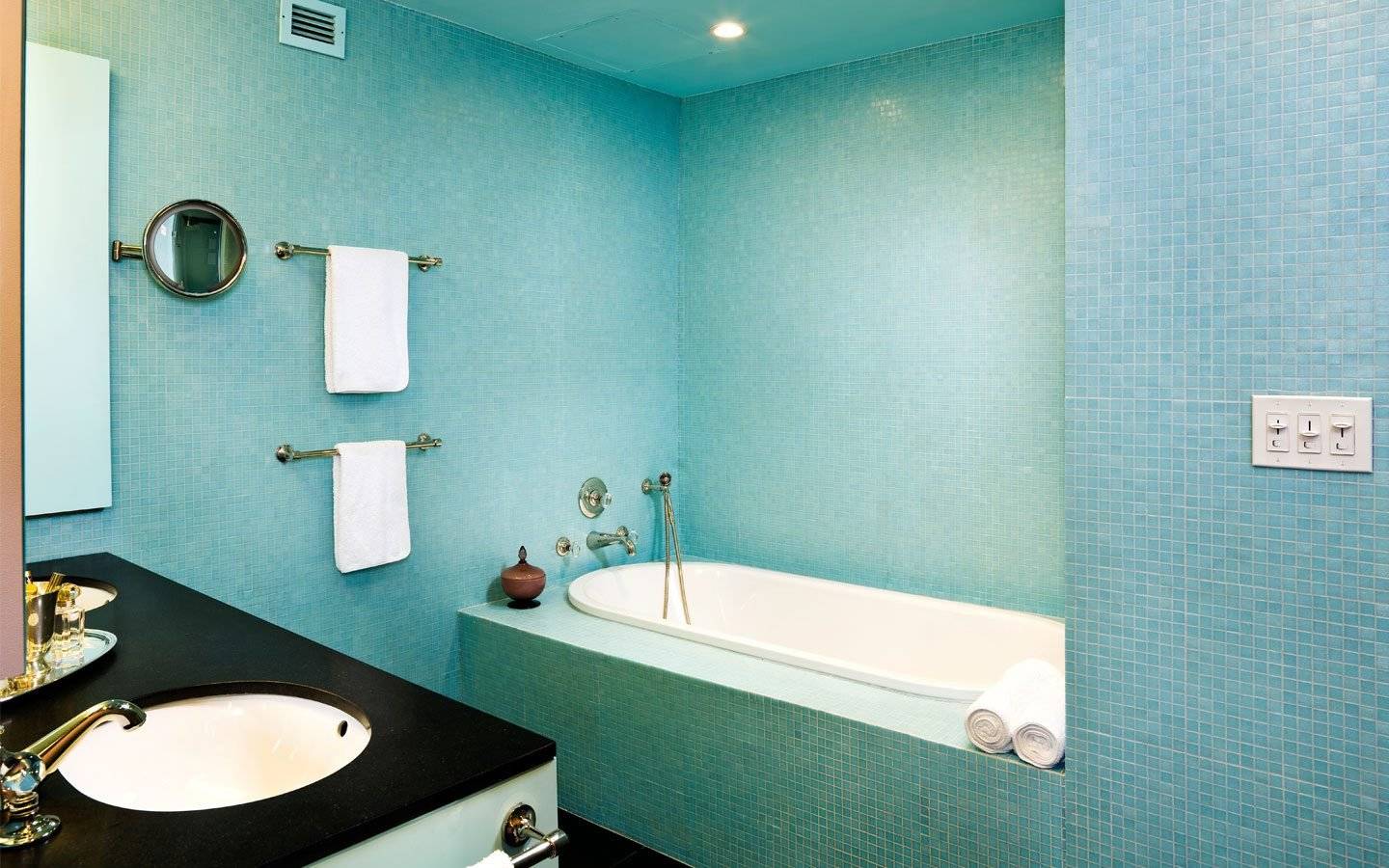 Водостойкая краска для ванной комнаты без запаха как выбрать