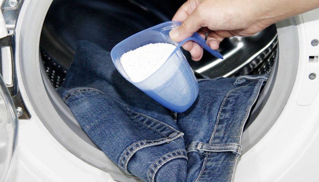 Как стирать джинсы в машине-автомат и вручную: ошибки и рекомендации