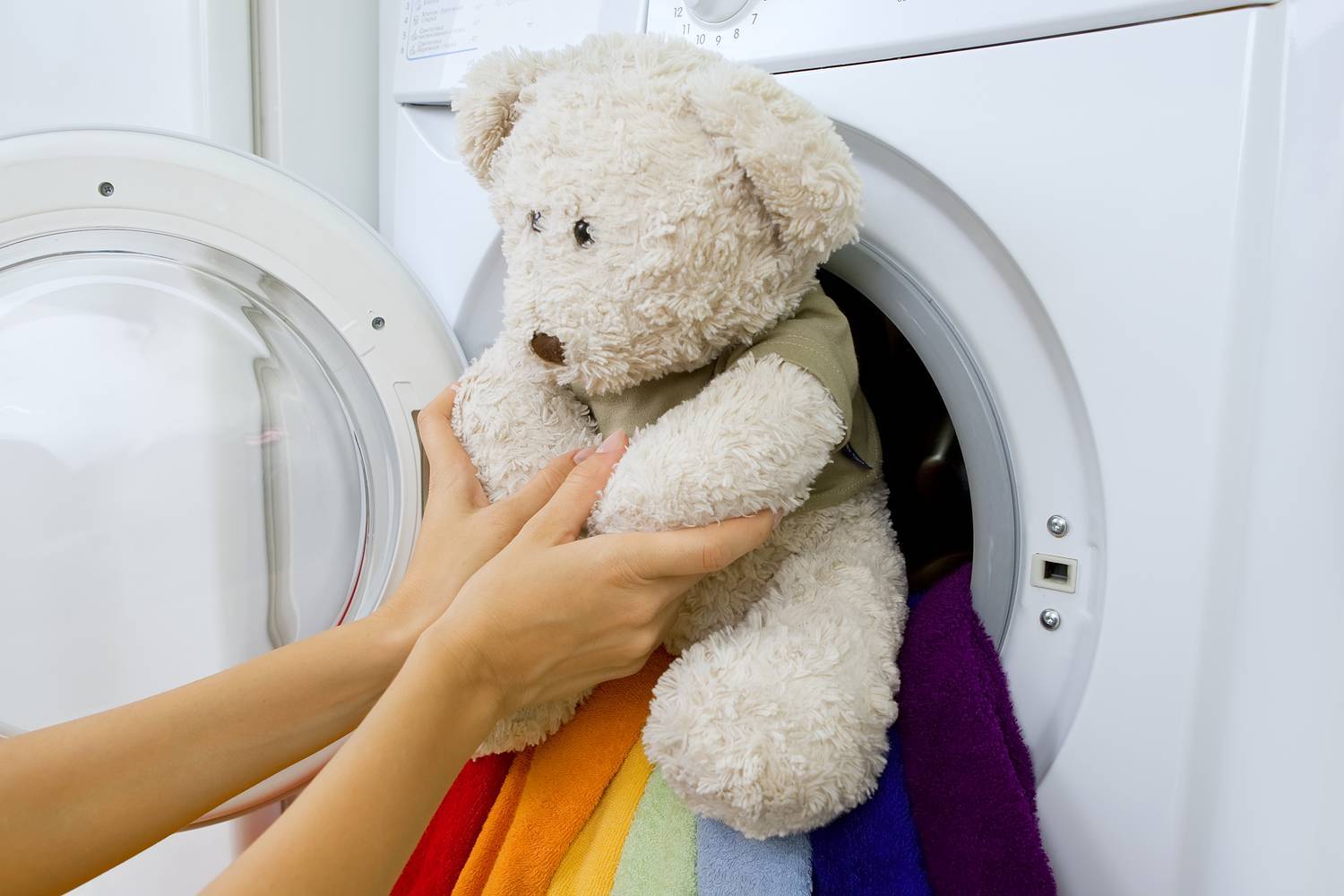 Можно ли и как стирать подушку или игрушку антистресс?