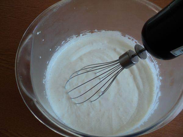 Крем для торта из сметаны и сахара – 8 рецептов простых кремов