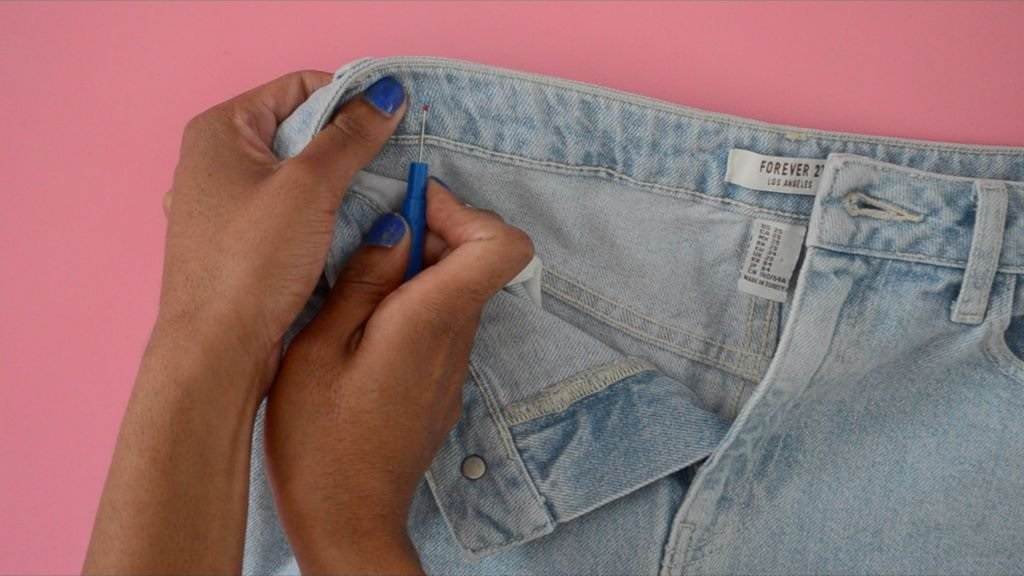 Что сделать, чтобы сели любимые джинсы: способы и рекомендации