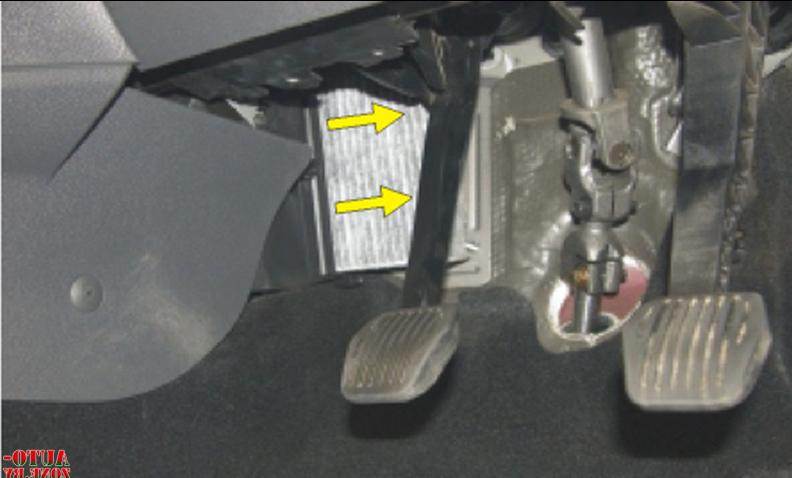 Очень важная деталь на «форд фокус 2» — салонный фильтр. замена его должна производиться регулярно