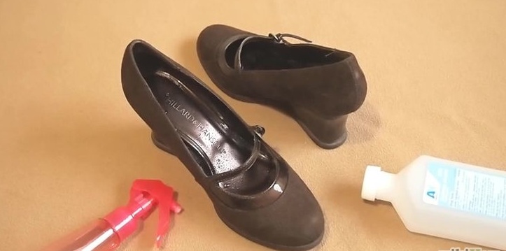 Как растянуть лаковые туфли и лакированную обувь в домашних условиях быстро?