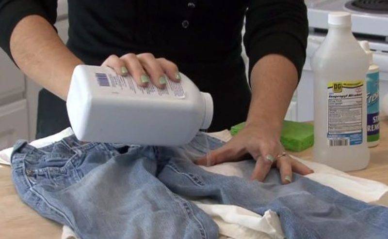 Как избавиться от запаха солярки на одежде