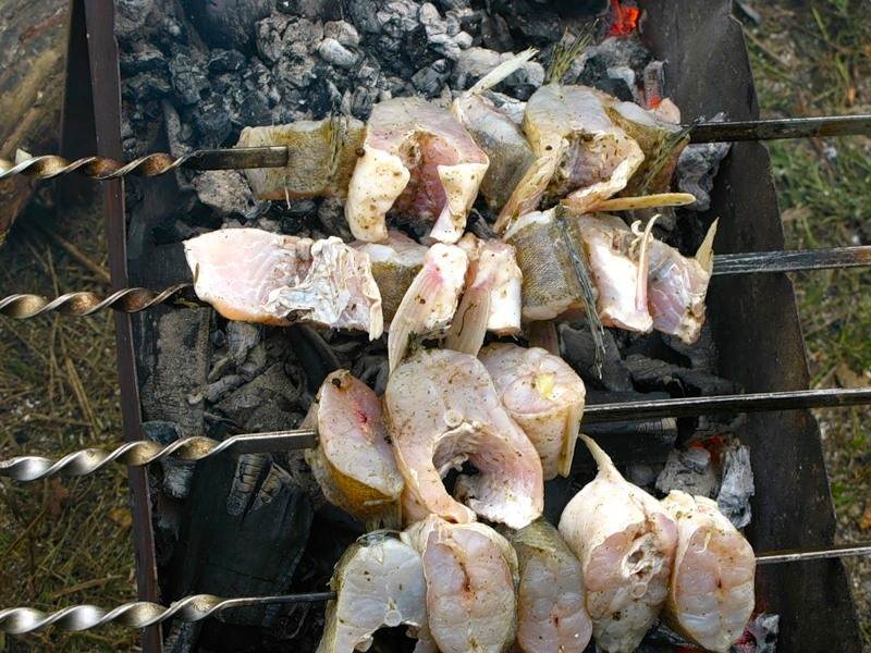 Как замариновать рыбу для гриля на решетке, правила маринования для барбекю