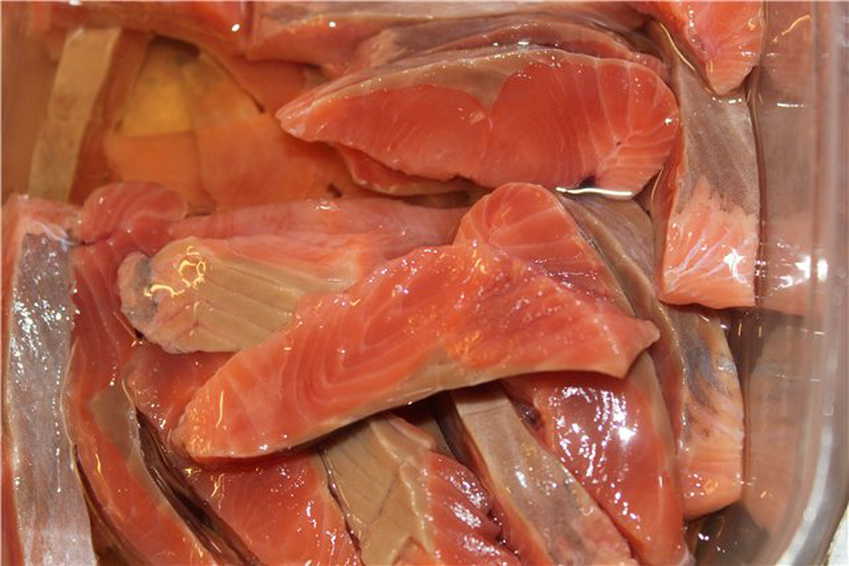 Можно ли засолить рыбу за 2 часа: полностью безопасный рецепт соленой горбуши — не отличить от семги!