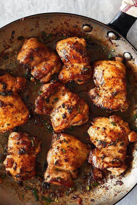 Куриные бедра на сковороде - 8 рецептов с фото, как пожарить