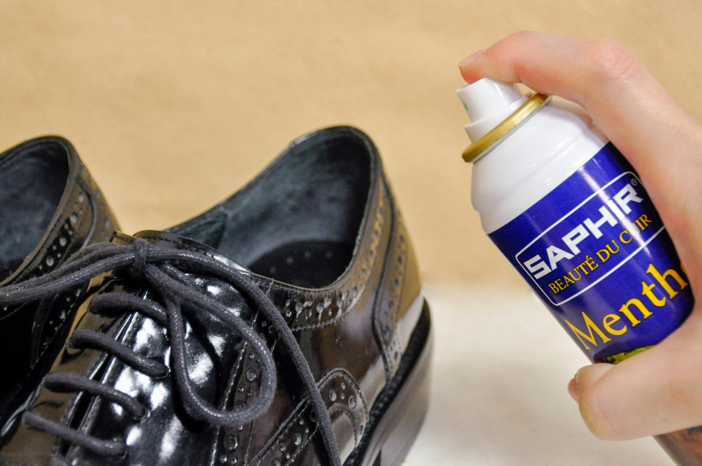 Как избавиться от запаха в обуви быстро