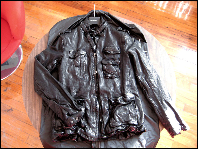 9 эффективных способов разгладить мятую кожаную куртку
