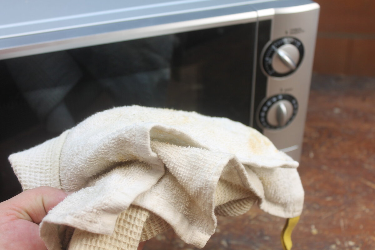 ???? как отстирать кухонные полотенца от въевшихся пятен: порядок работы