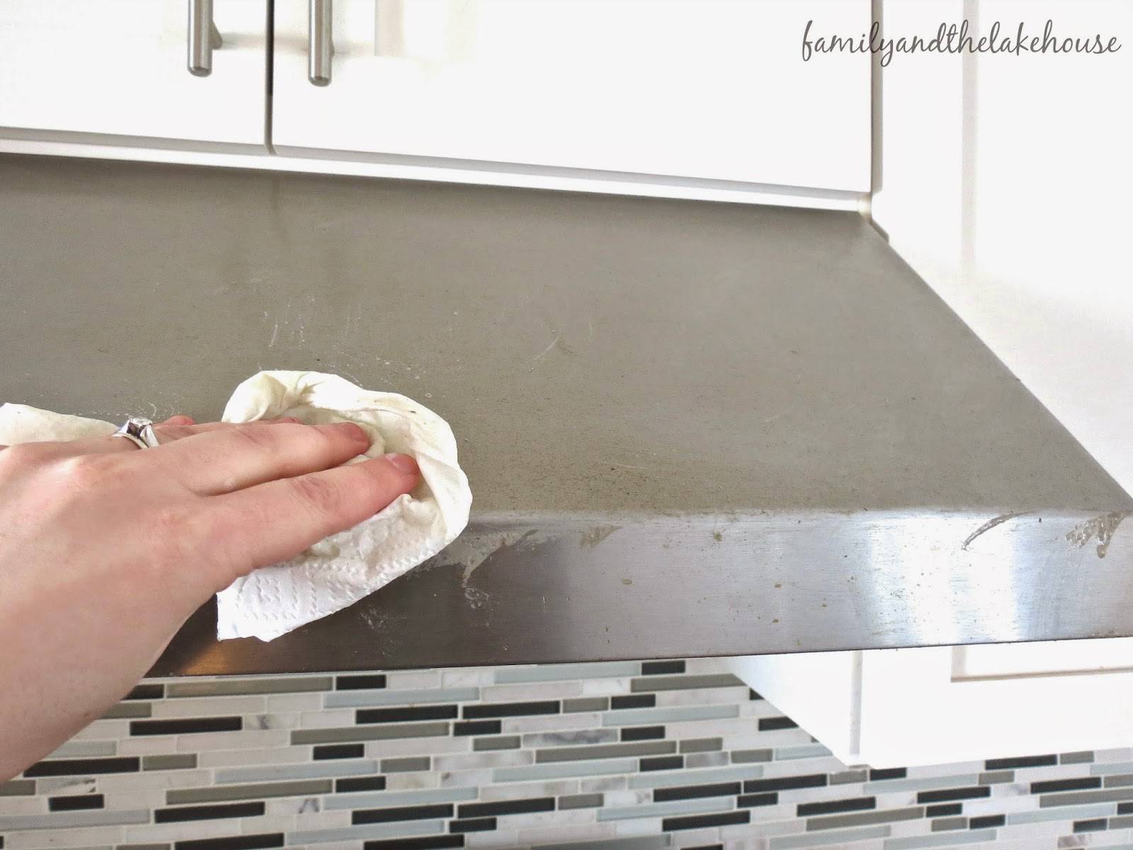 Как отмыть кухонную мебель от жира