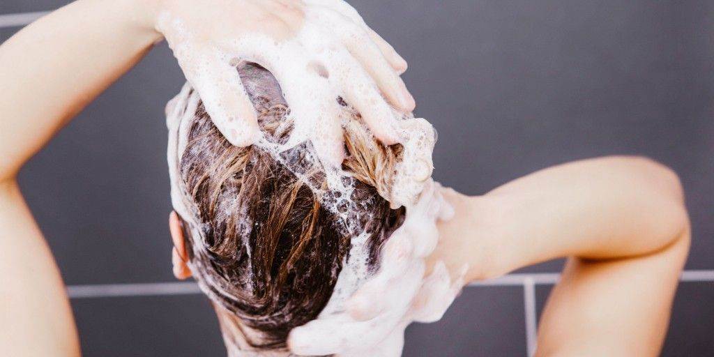Как и чем отмыть краску для волос с кожи головы, лица и рук?