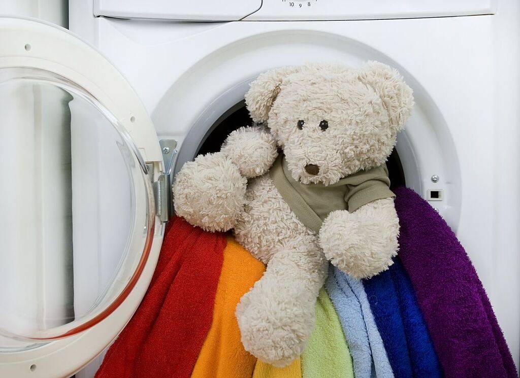 Как почистить мягкие игрушки в домашних условиях и как постирать в стиральной машине