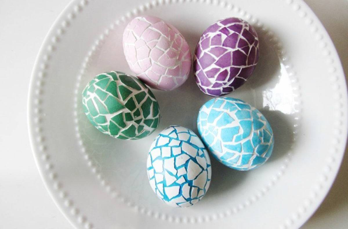 Как красиво покрасить яйца на пасху 2023 своими руками