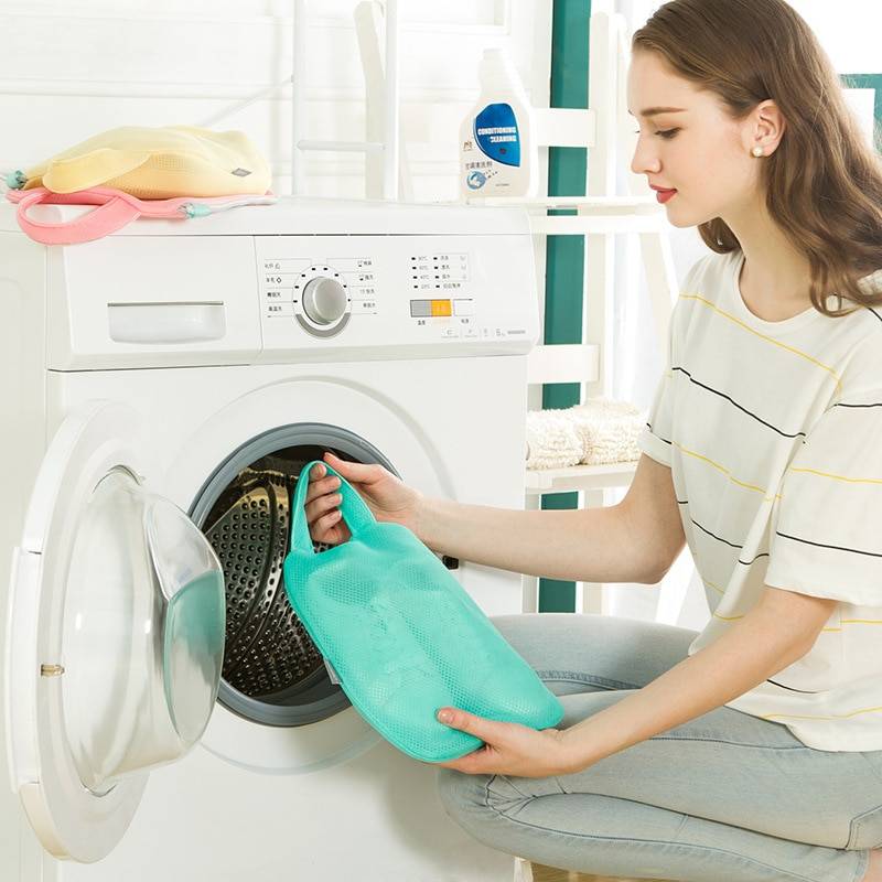 Как постирать обувь в стиральной машинке