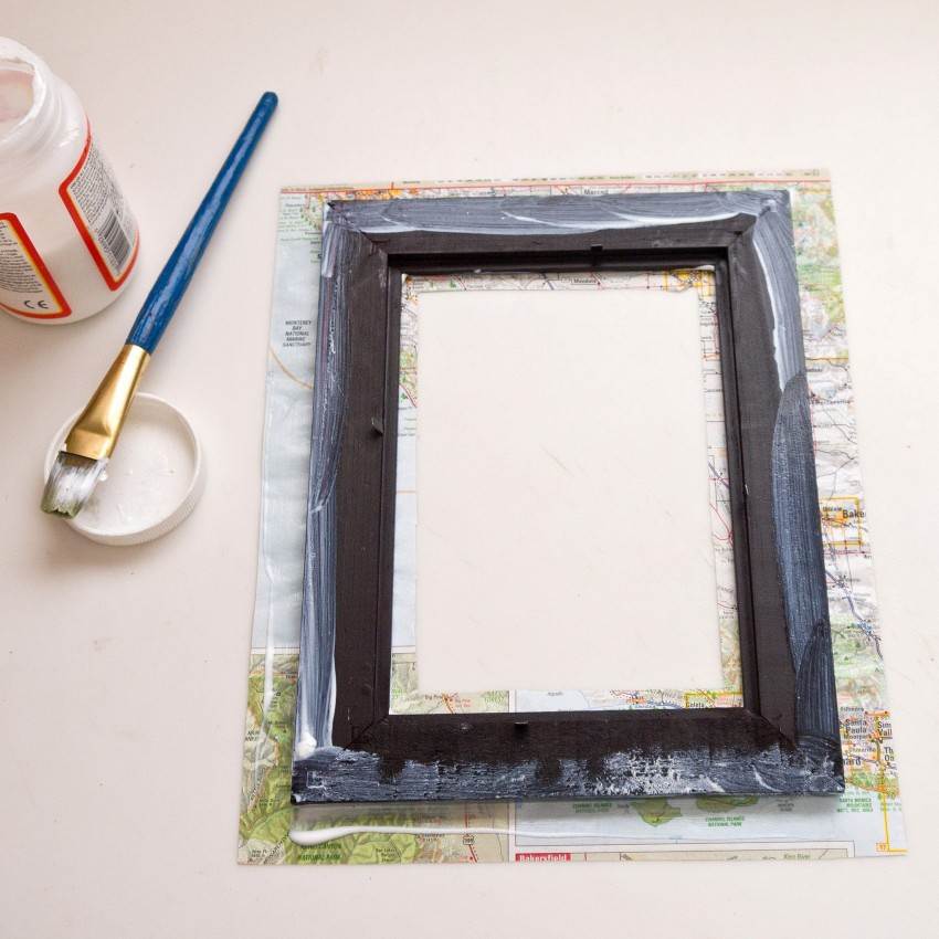 Рамки для фото своими руками на стену: 6 популярных способов создания из подручных материалов
