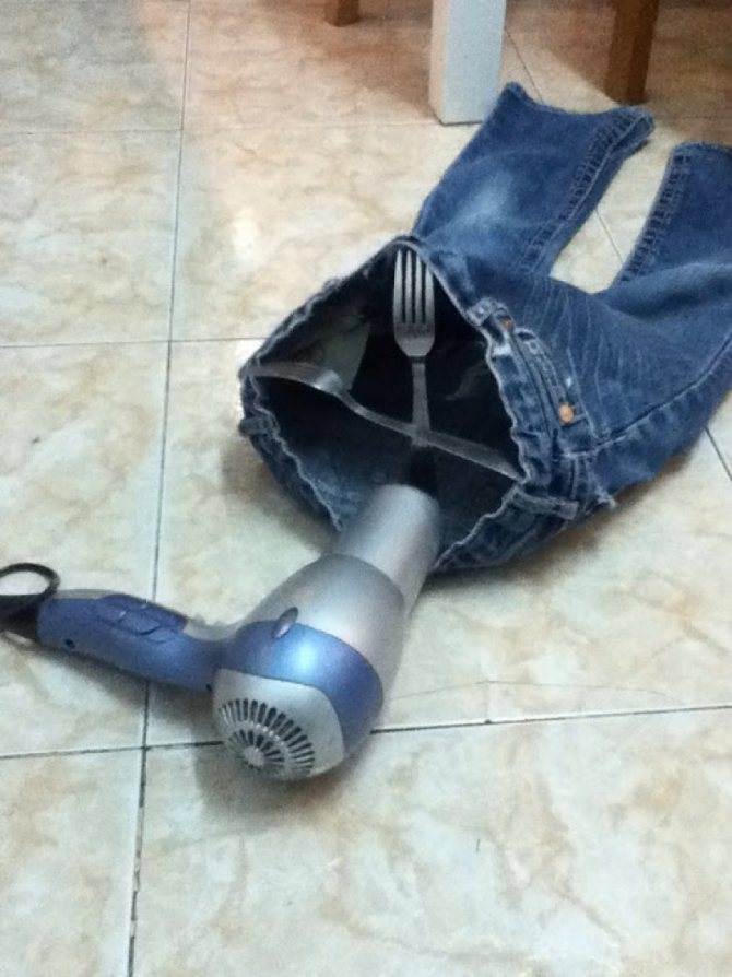 Как быстро высушить джинсы после стирки в домашних условиях: как правильно, способы и методы сушки у вас дома