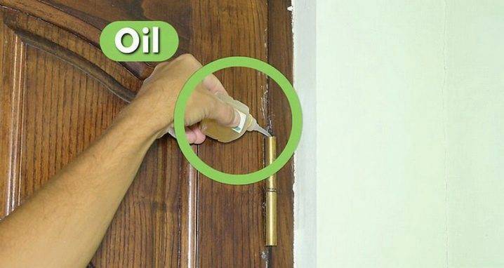 Как и чем смазать петли дверей- способы избавиться от скрипа