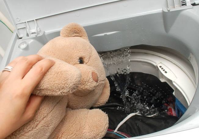 Как стирать мягкие игрушки в стиральной машине и вручную:18 важных рекомендаций, видео