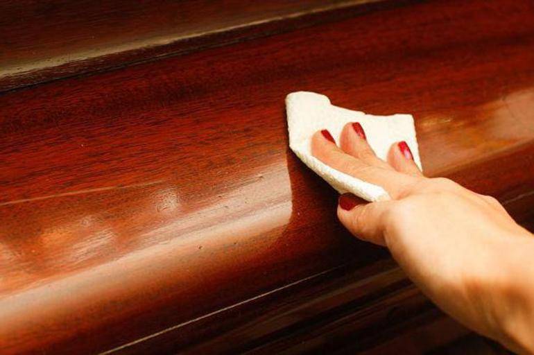 Как убрать царапины с мебели: советы :: syl.ru