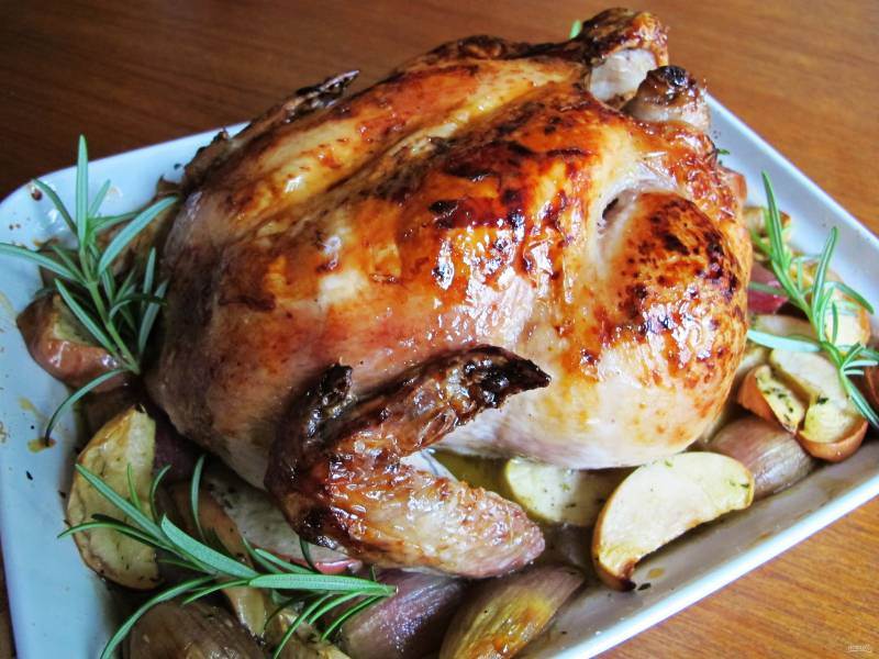 Курица в духовке: самые вкусные и простые рецепты из курицы