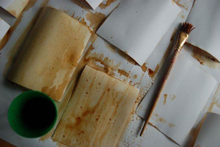Как состарить бумагу в домашних условиях: как сделать листики старыми при помощи кофе, чая и марганцовки