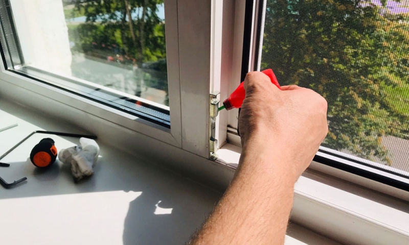 Как правильно мыть окна на балконе