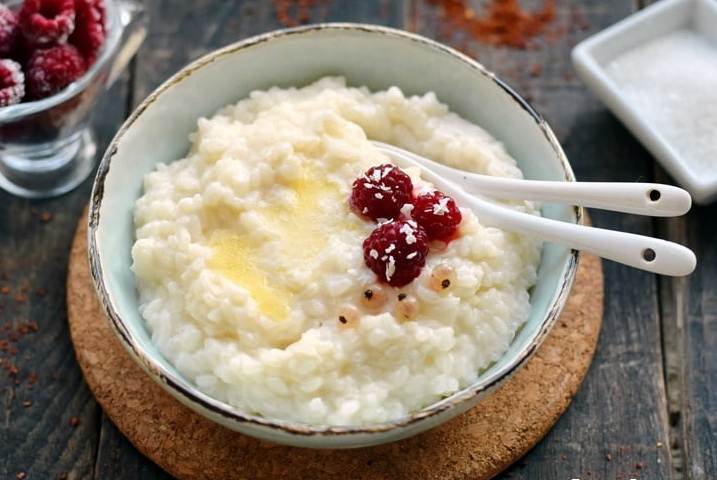 Как правильно варить рисовую кашу на молоке: интересные рецепты