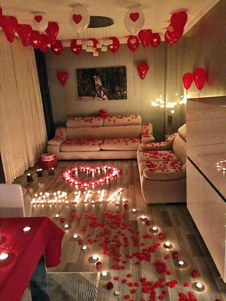 Как украсить комнату для романтического вечера