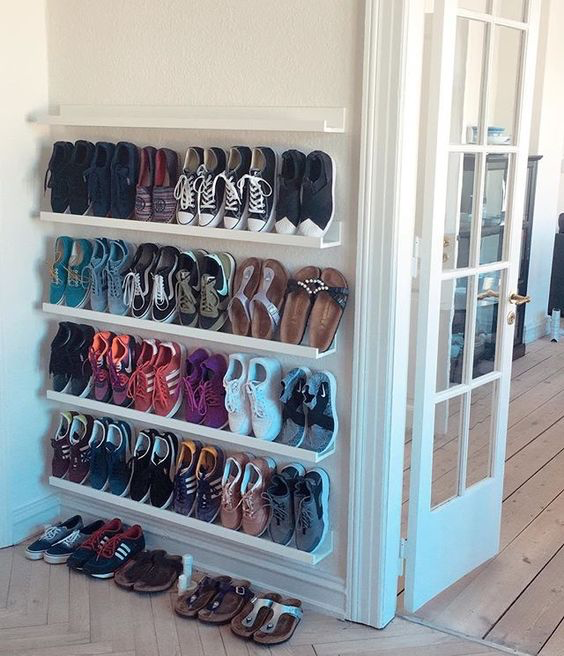 Как и где компактно хранить обувь дома: самые интересные идеи
