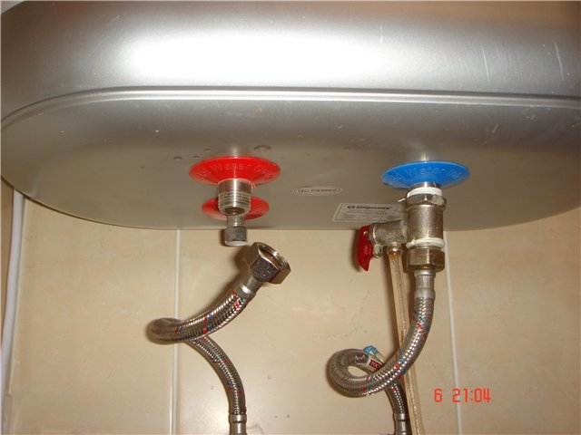 Как слить воду с водонагревателя: термекс, аристон. как снять тэн