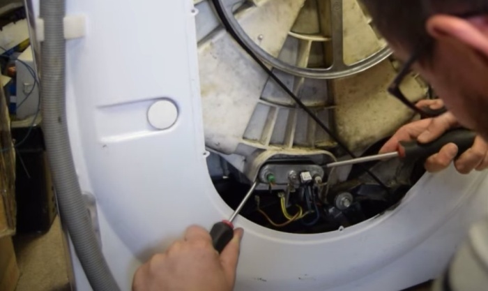 Как поменять тен на стиральной машине бош, как достать нагревательный элемент и заменить его своими руками