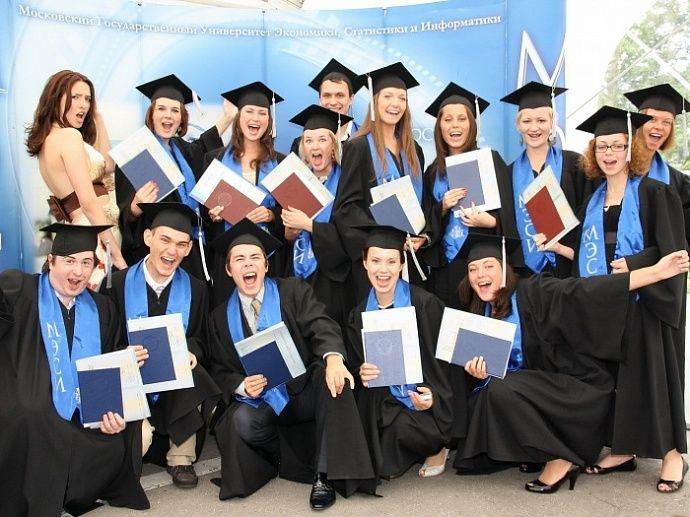 В колледжи казахстана можно будет поступить без экзаменов и учиться бесплатно