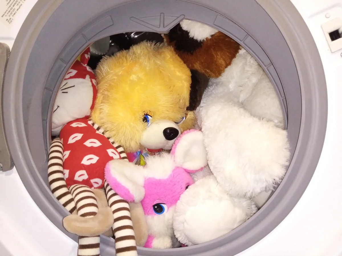 Как стирать мягкие игрушки: в стиральной машине, вручную