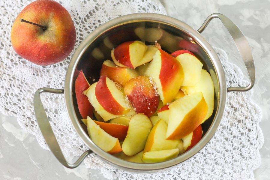 Лучшие рецепты компота из яблок на зиму