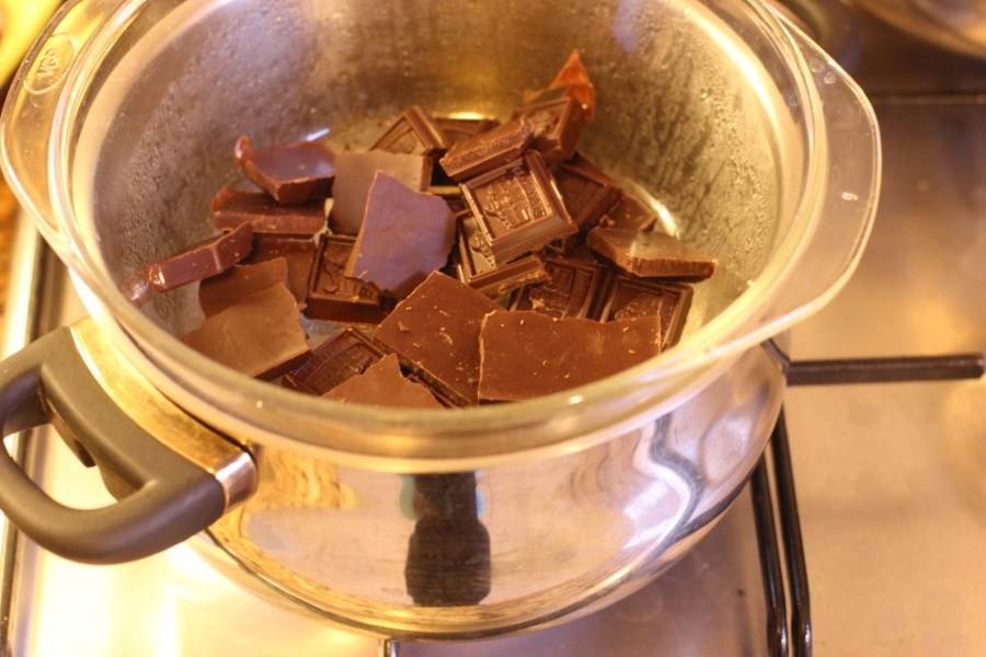 Три способа растопить белый шоколад в домашних условиях: инструкция и нюансы, о которых важно знать