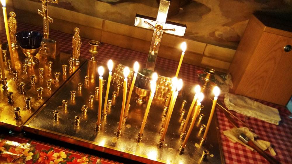 Как правильно ставить свечи в церкви: правила и последовательность  | diveevo