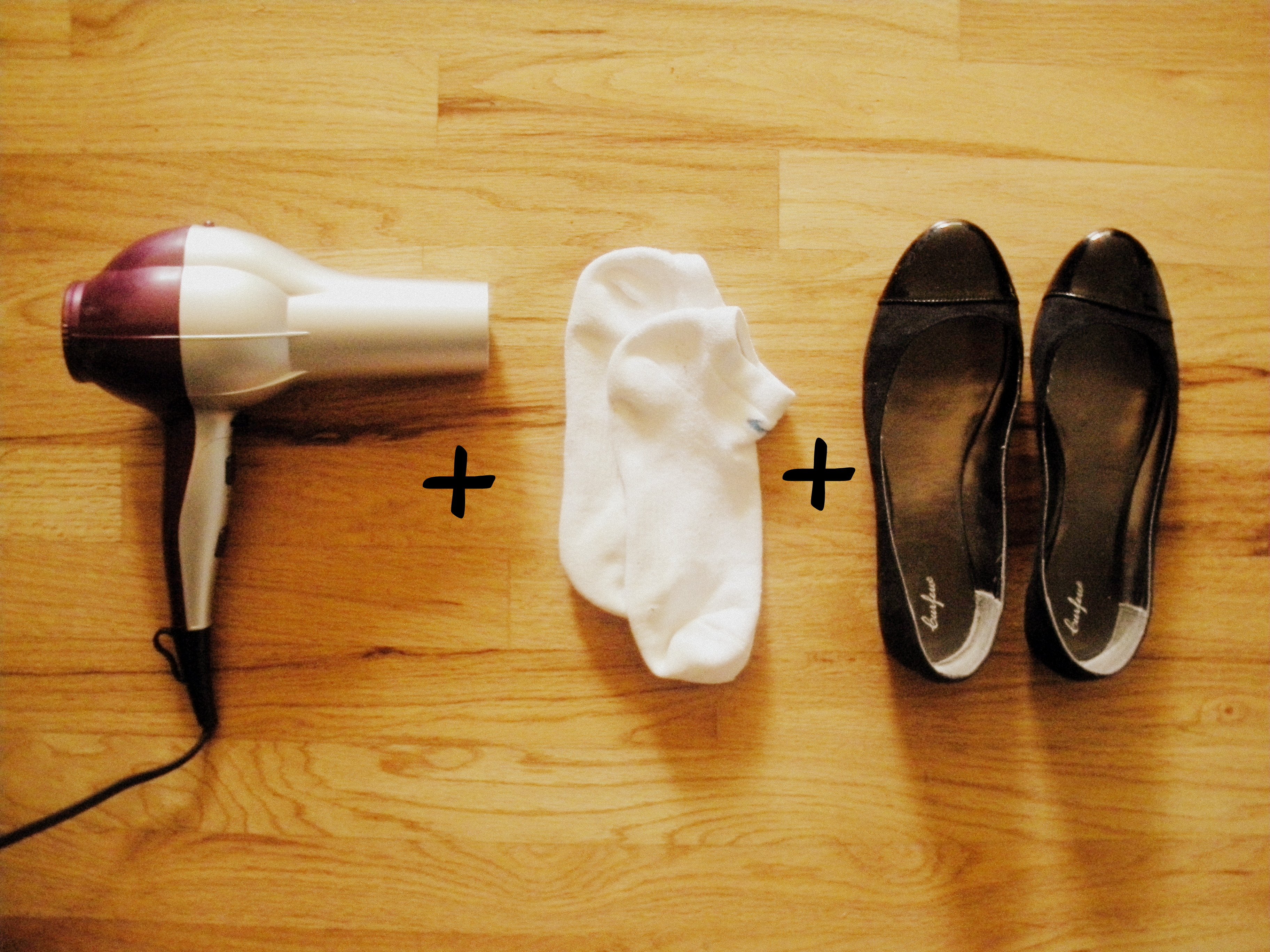 Как растянуть в домашних условиях обувь из кожзама (искусственной кожи), которая жмет?