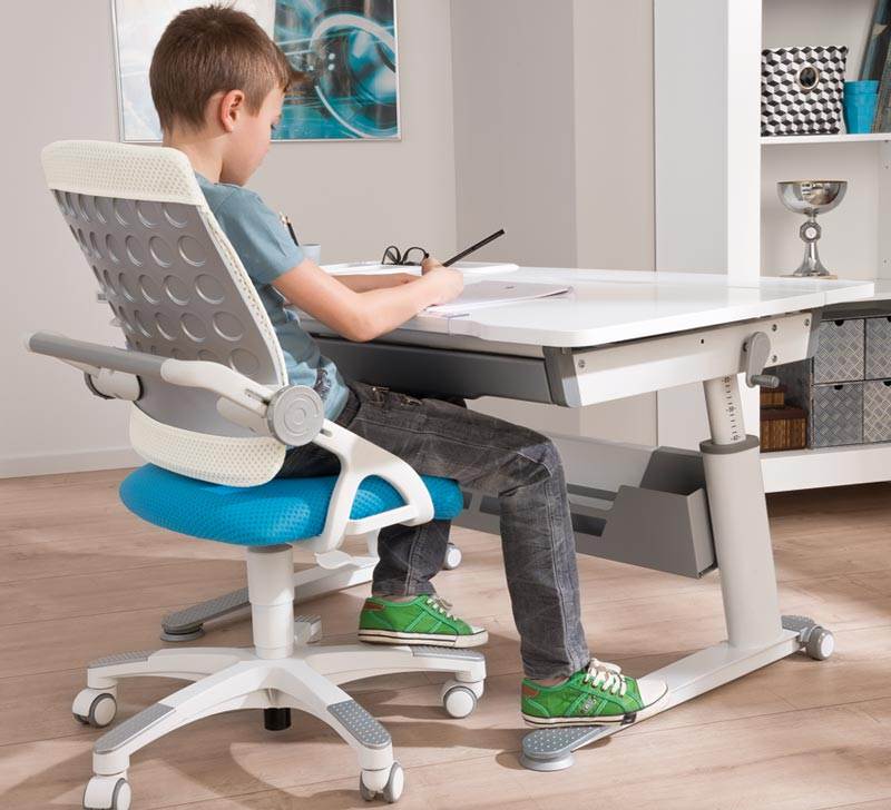 Компьютерное кресло для школьника - как выбрать?