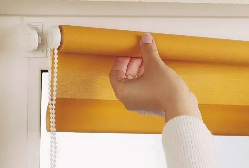 Как стирать рулонные шторы, как постирать в домашних условиях, как ухаживать за шторами из ткани